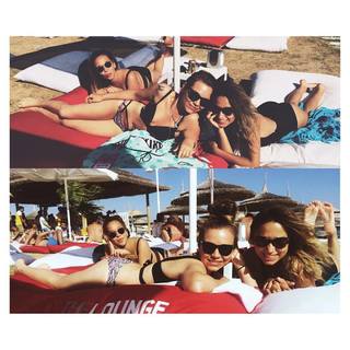 Zeynep Bastik feet photo 2