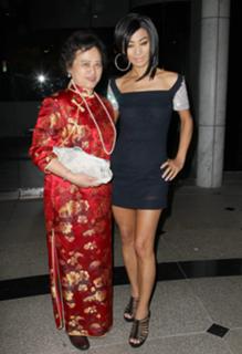 Bai Ling feet photo thumbnail