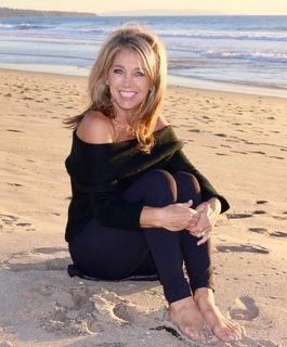 Denise Austin feet photo thumbnail