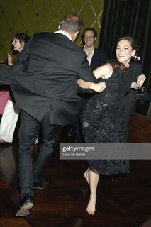 Anna Friel feet photo thumbnail