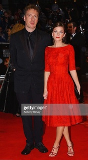 Anna Friel feet photo thumbnail