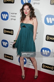 Anna Friel feet photo thumbnail