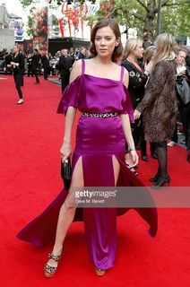 Anna Friel feet photo thumbnail