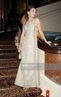 Anna Friel feet photo thumbnail
