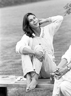 Kate Jackson feet photo 1