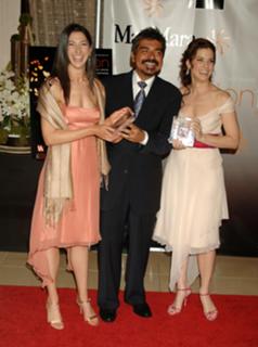 Sandra Bullock feet photo thumbnail
