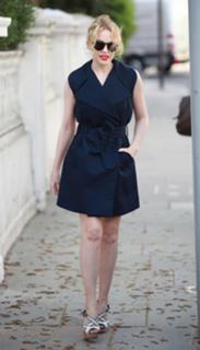 Kylie Minogue feet photo thumbnail