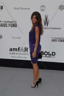 Elisabetta Canalis feet photo thumbnail
