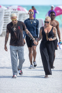 Amber Rose feet photo thumbnail
