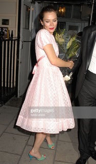 Anna Friel feet photo thumbnail