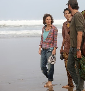 Anna Friel feet photo thumbnail