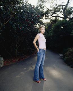 January Jones feet photo thumbnail