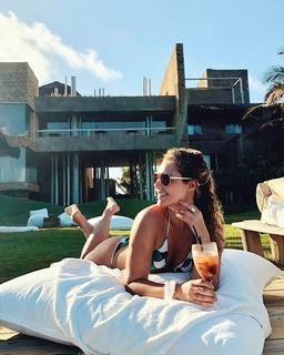 Paolla Oliveira feet photo thumbnail