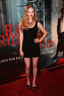 Amanda Seyfried feet photo thumbnail