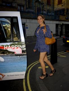 Kelly Brook feet photo thumbnail