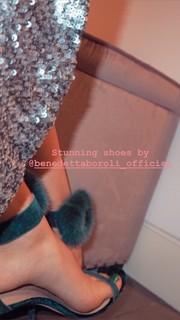 Xenia Tchoumitcheva feet photo thumbnail