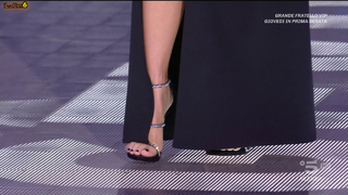 Ilary Blasi feet photo thumbnail