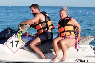 Kerry Katona feet photo thumbnail