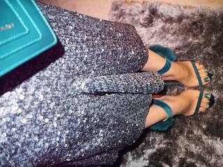Xenia Tchoumitcheva feet photo thumbnail