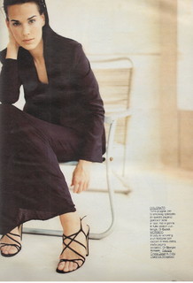Molly Sims feet photo thumbnail