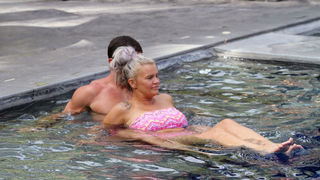 Kerry Katona feet photo thumbnail