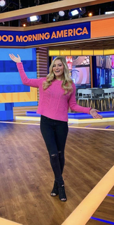 Justine Ezarik feet photo thumbnail