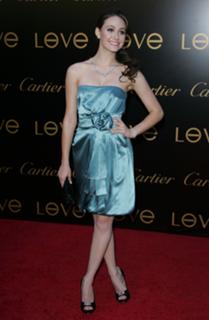 Emmy Rossum feet photo thumbnail