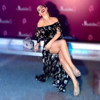 Claudia Lizaldi feet photo thumbnail