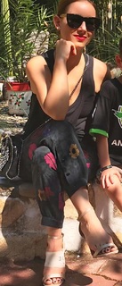 Claudia Lizaldi feet photo thumbnail