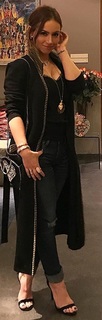 Claudia Lizaldi feet photo thumbnail