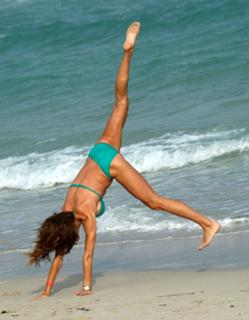 Kelly Bensimon feet photo thumbnail