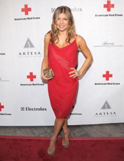Fergie feet photo thumbnail