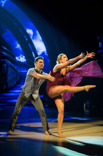 Ashley Roberts feet photo thumbnail