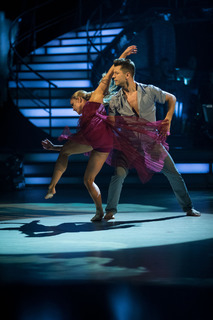 Ashley Roberts feet photo thumbnail