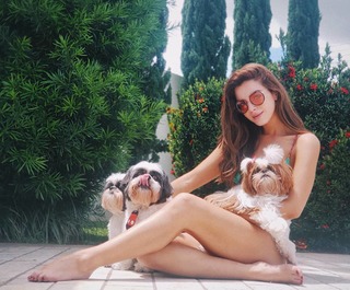 Giovanna Lancellotti feet photo thumbnail