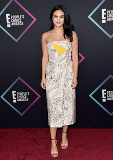 Camila Mendes feet photo thumbnail