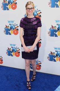 Anne Hathaway feet photo thumbnail