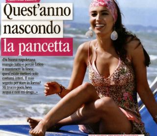 Caterina Balivo feet photo thumbnail