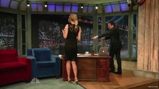 Uma Thurman feet photo thumbnail