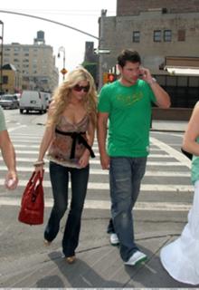 Jessica Simpson feet photo thumbnail