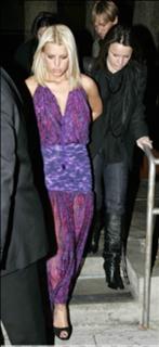 Jessica Simpson feet photo thumbnail
