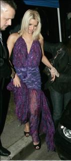 Jessica Simpson feet photo thumbnail