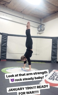 Paige VanZant feet photo thumbnail