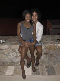 Simone Biles feet photo thumbnail