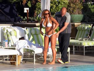 Mel B feet photo thumbnail