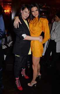 Kendall Jenner feet photo thumbnail