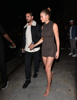 Sofia Richie feet photo thumbnail