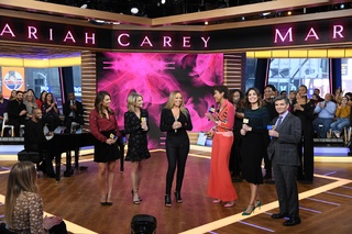 Mariah Carey feet photo thumbnail