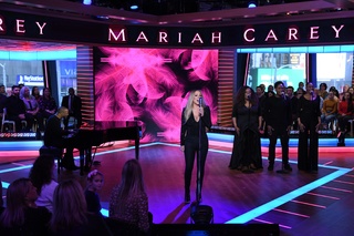 Mariah Carey feet photo thumbnail