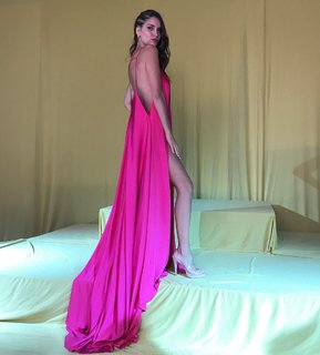 Zaira Nara feet photo thumbnail
